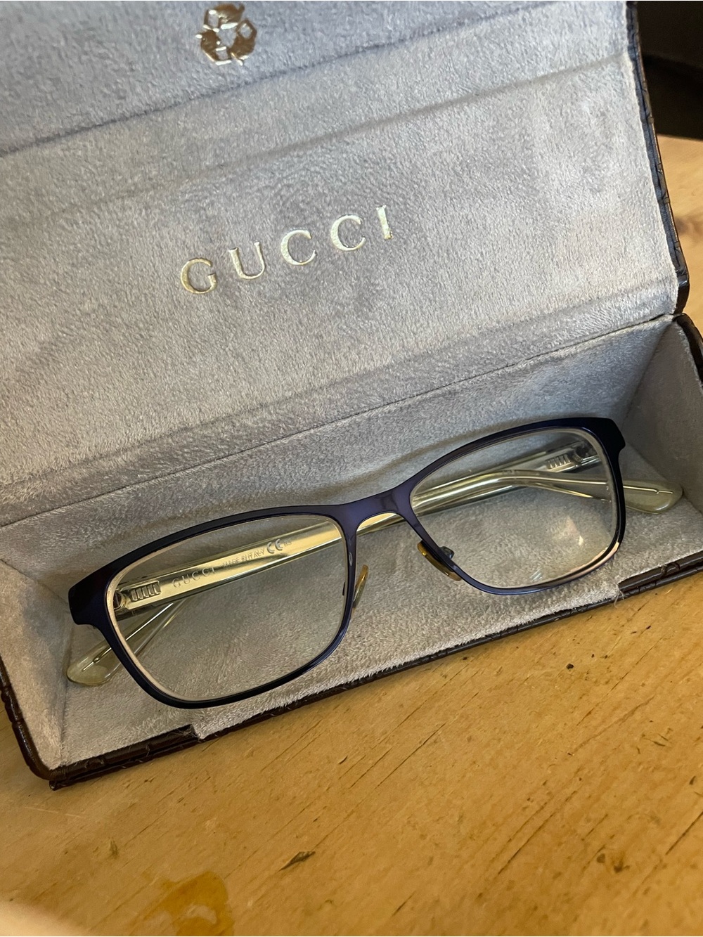 Gucci Clear/Gold Slim Eyeglass Temples